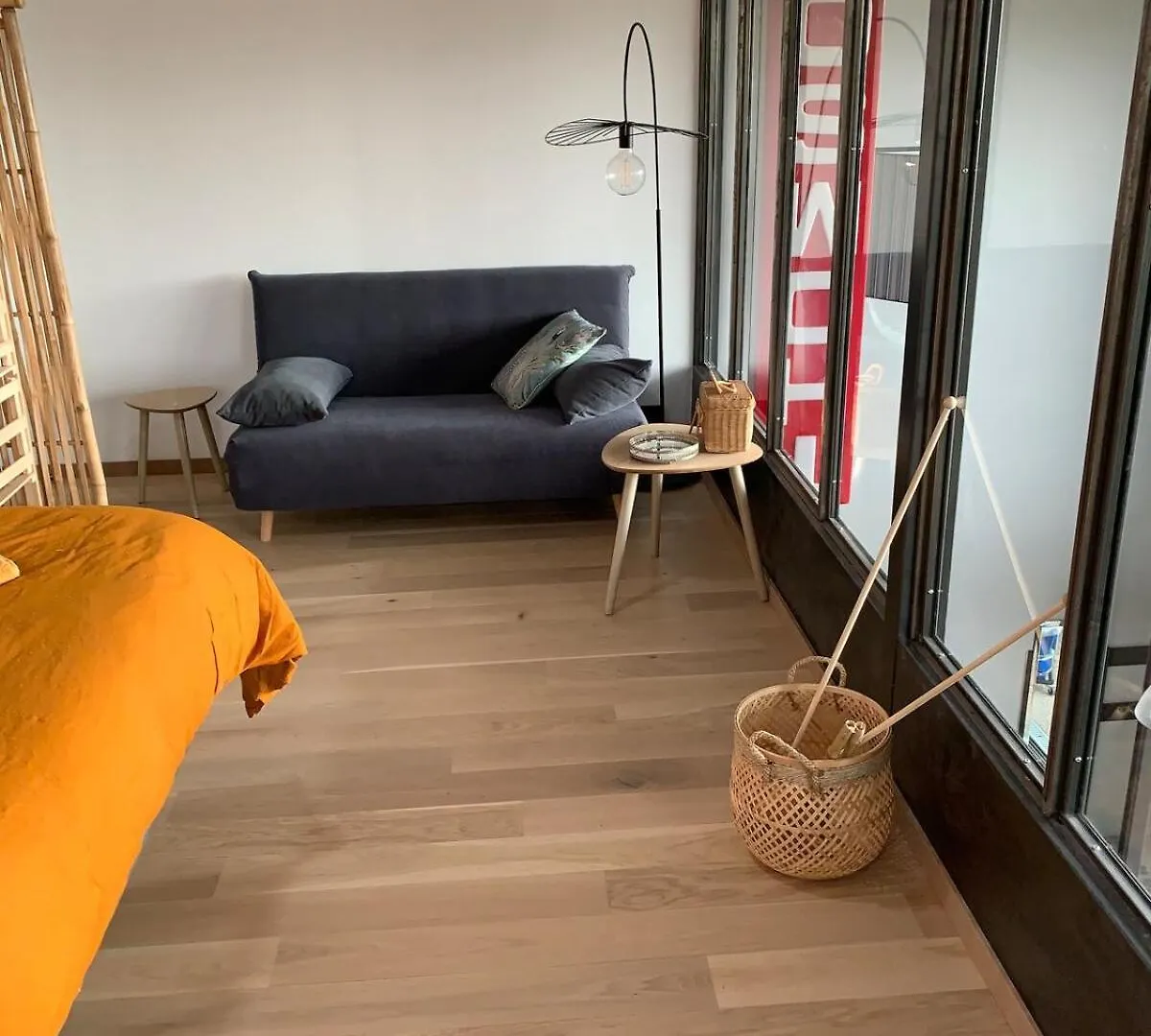 Loft Sur 2 Etages Dans Maison Individuelle Millau France
